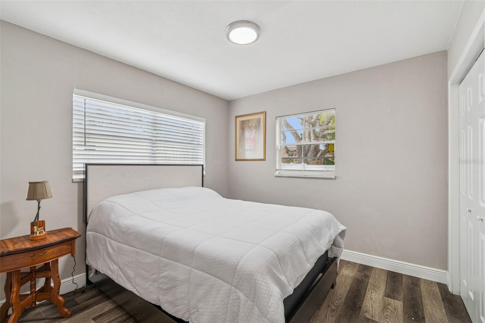 MANHATTAN MANOR - Residential