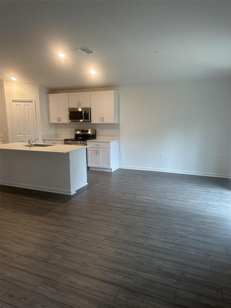 MARION OAKS UN 12 - Residential Lease