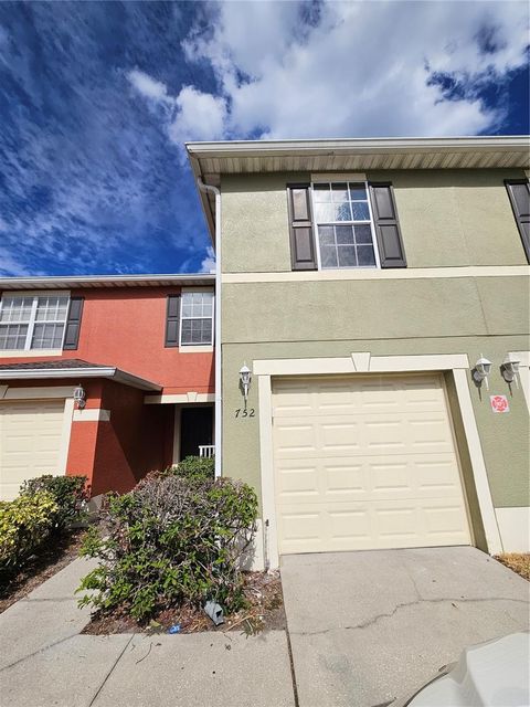 Photo of 752 Cresting Oak Circle #64, Orlando, FL 32824 (MLS # S5152484)