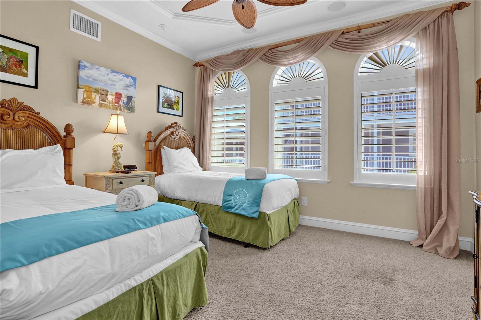 VISTA GRANDE - Residential