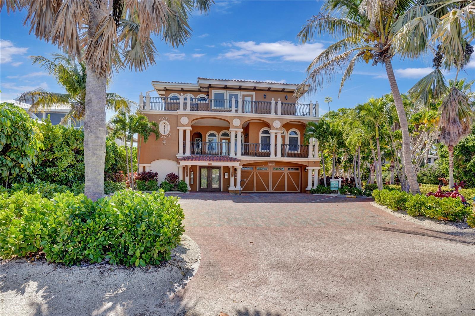 VISTA GRANDE - Residential