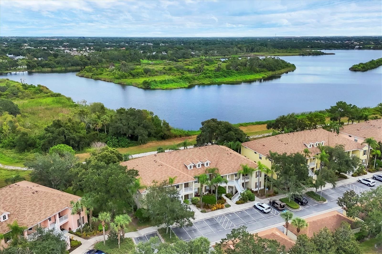 5657 KEY LARGO COURT 5657