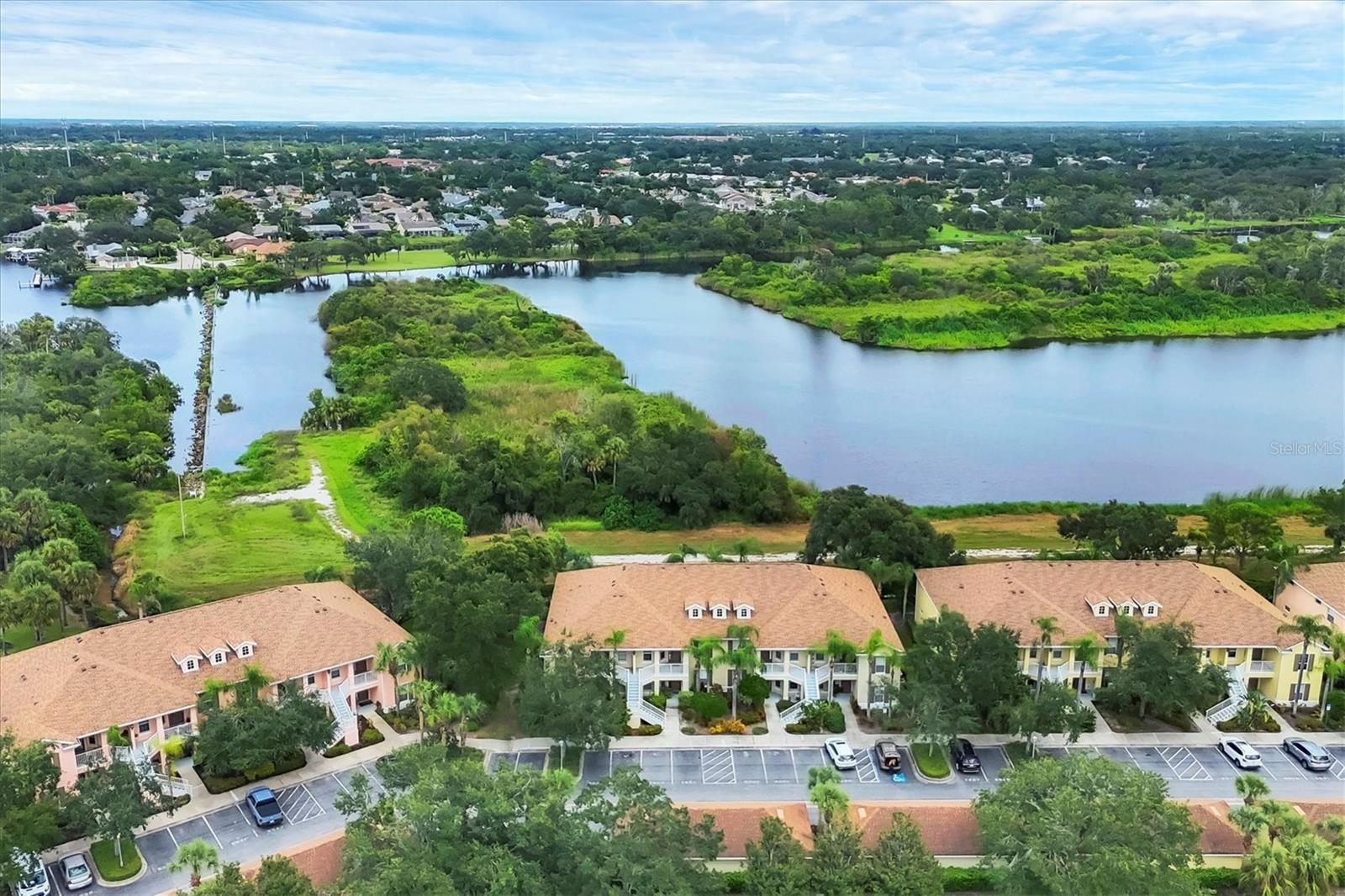 5657 KEY LARGO COURT 5657