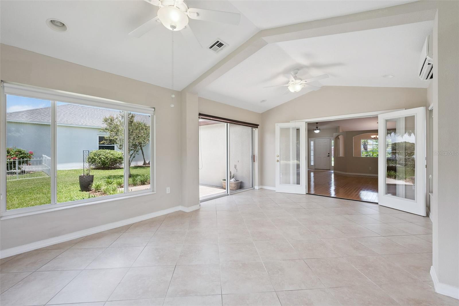 EAST LAKE COVE PH 1 - Residential