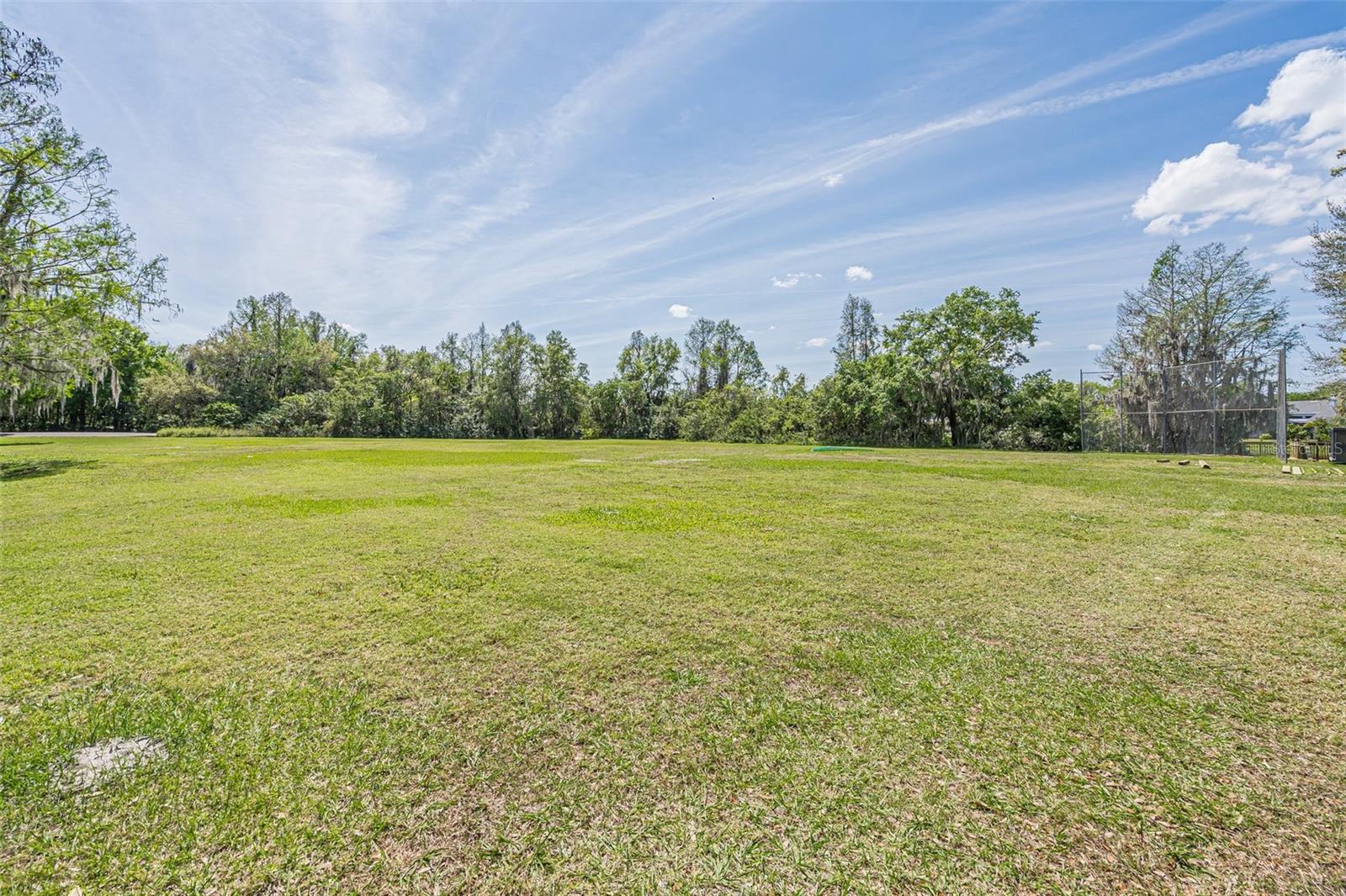 HIDDEN HARBOR - Land