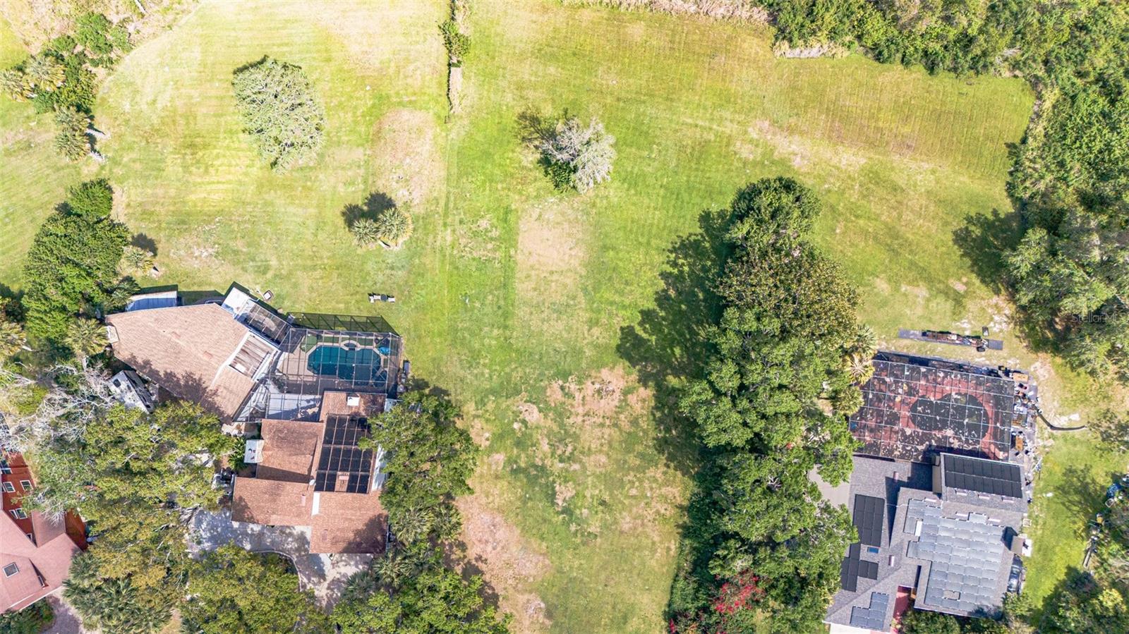 HIDDEN HARBOR - Land