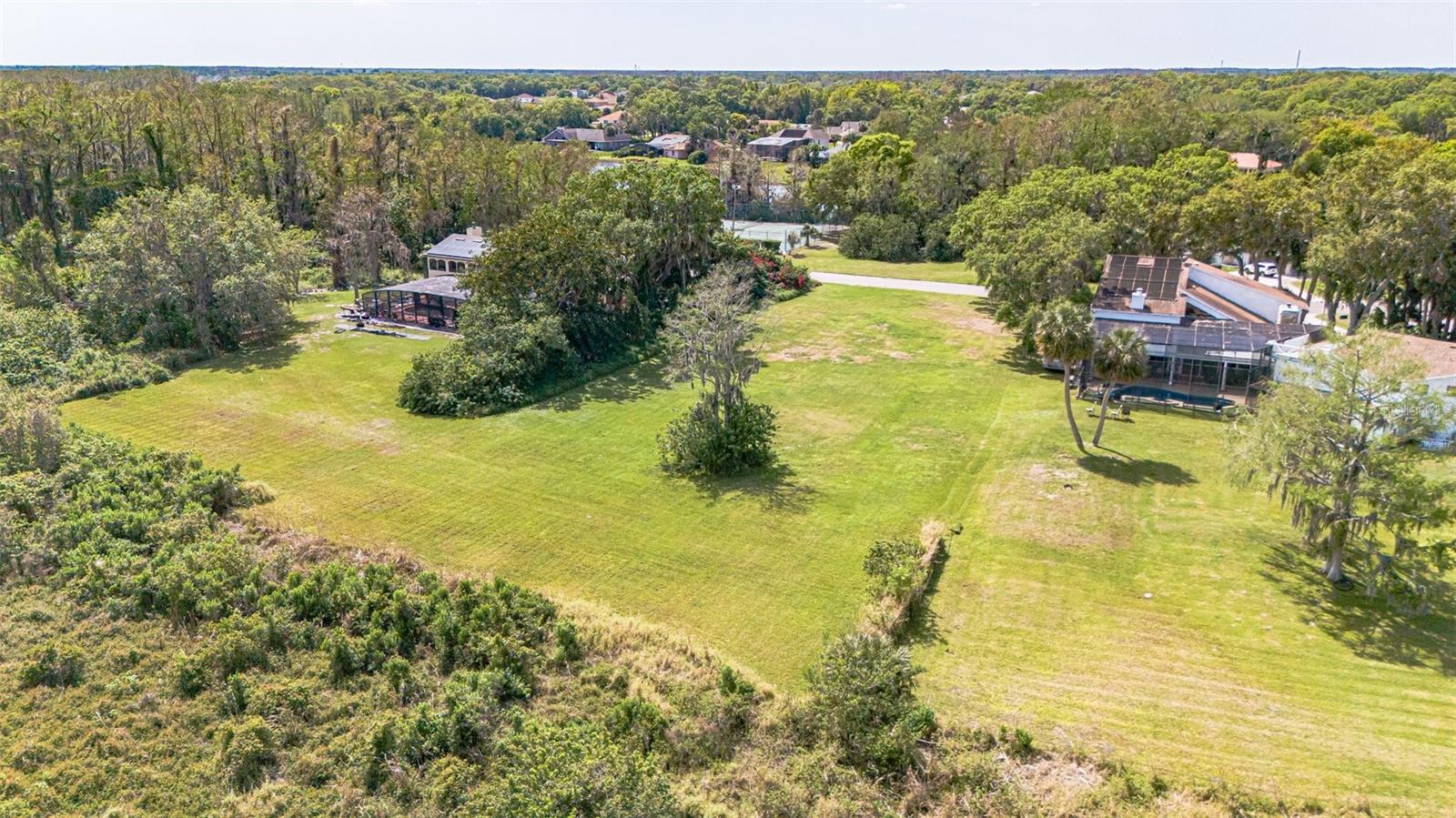 HIDDEN HARBOR - Land