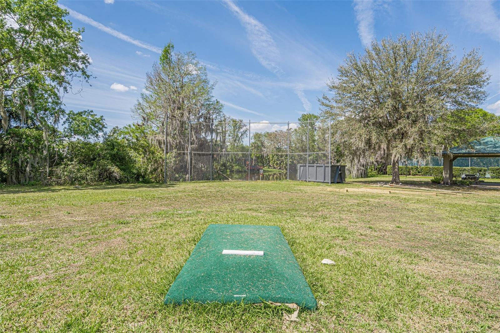 HIDDEN HARBOR - Land