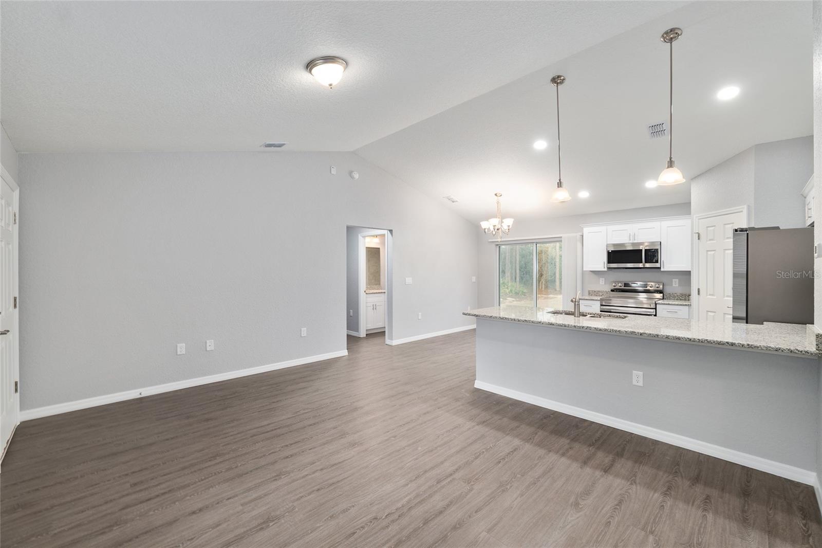 RAINBOW LAKES ESTATE - Residential