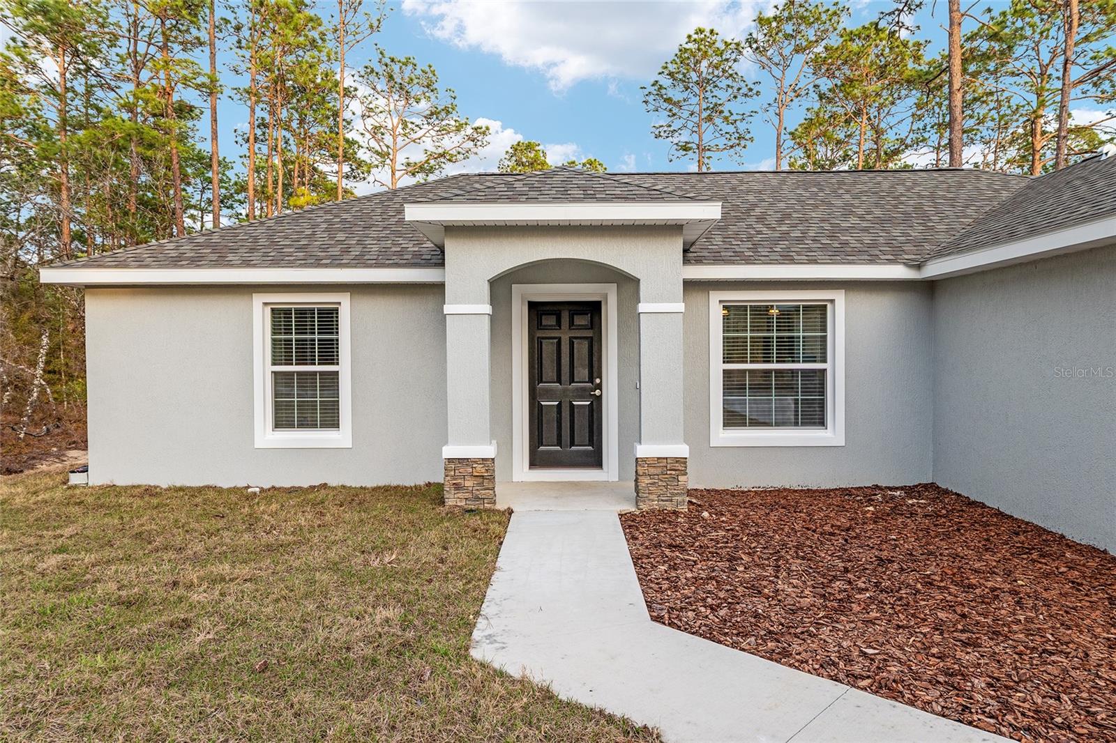 RAINBOW LAKES ESTATE - Residential