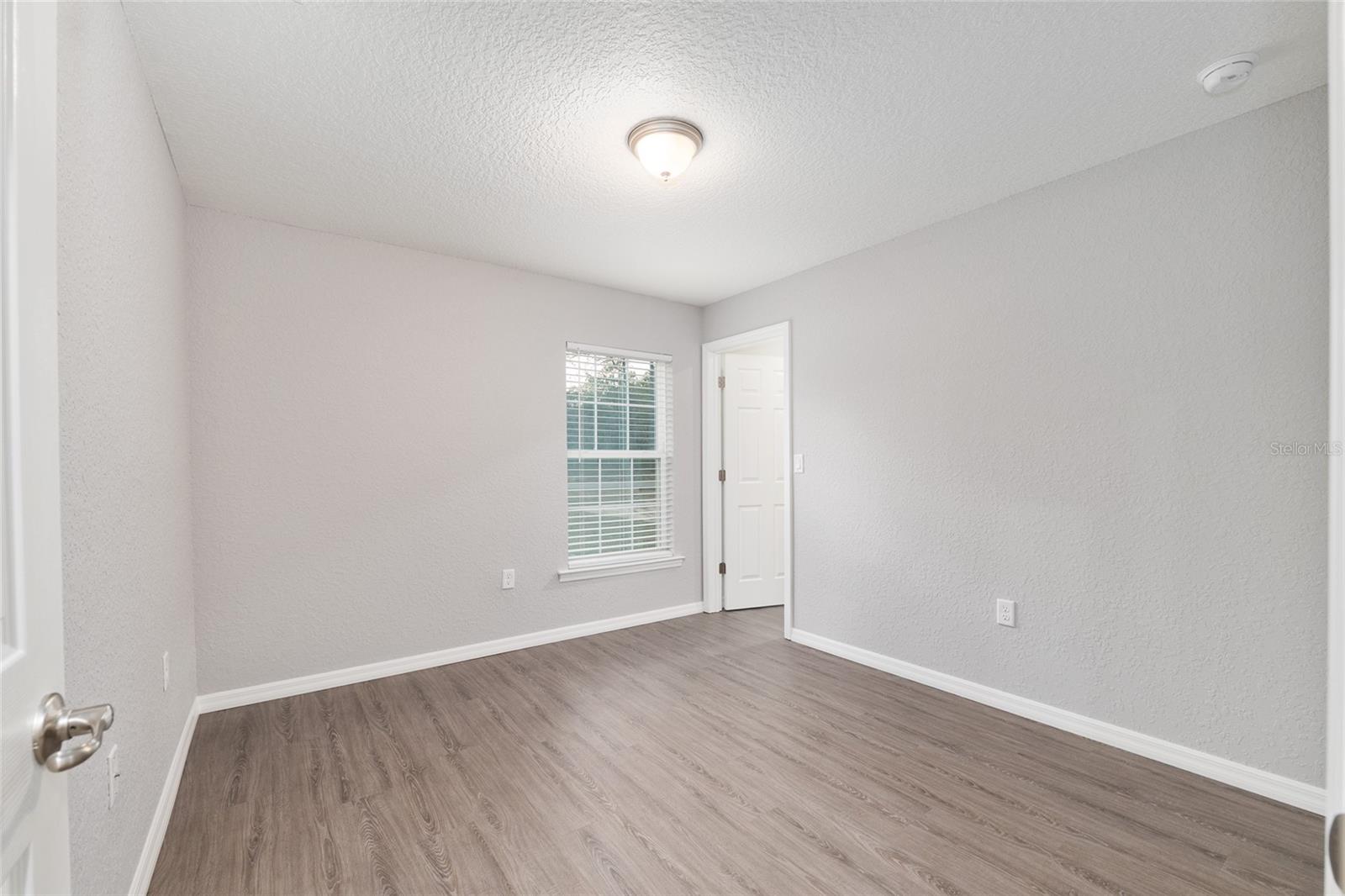 RAINBOW LAKES ESTATE - Residential