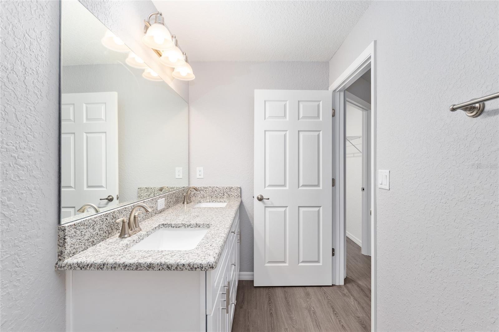 RAINBOW LAKES ESTATE - Residential