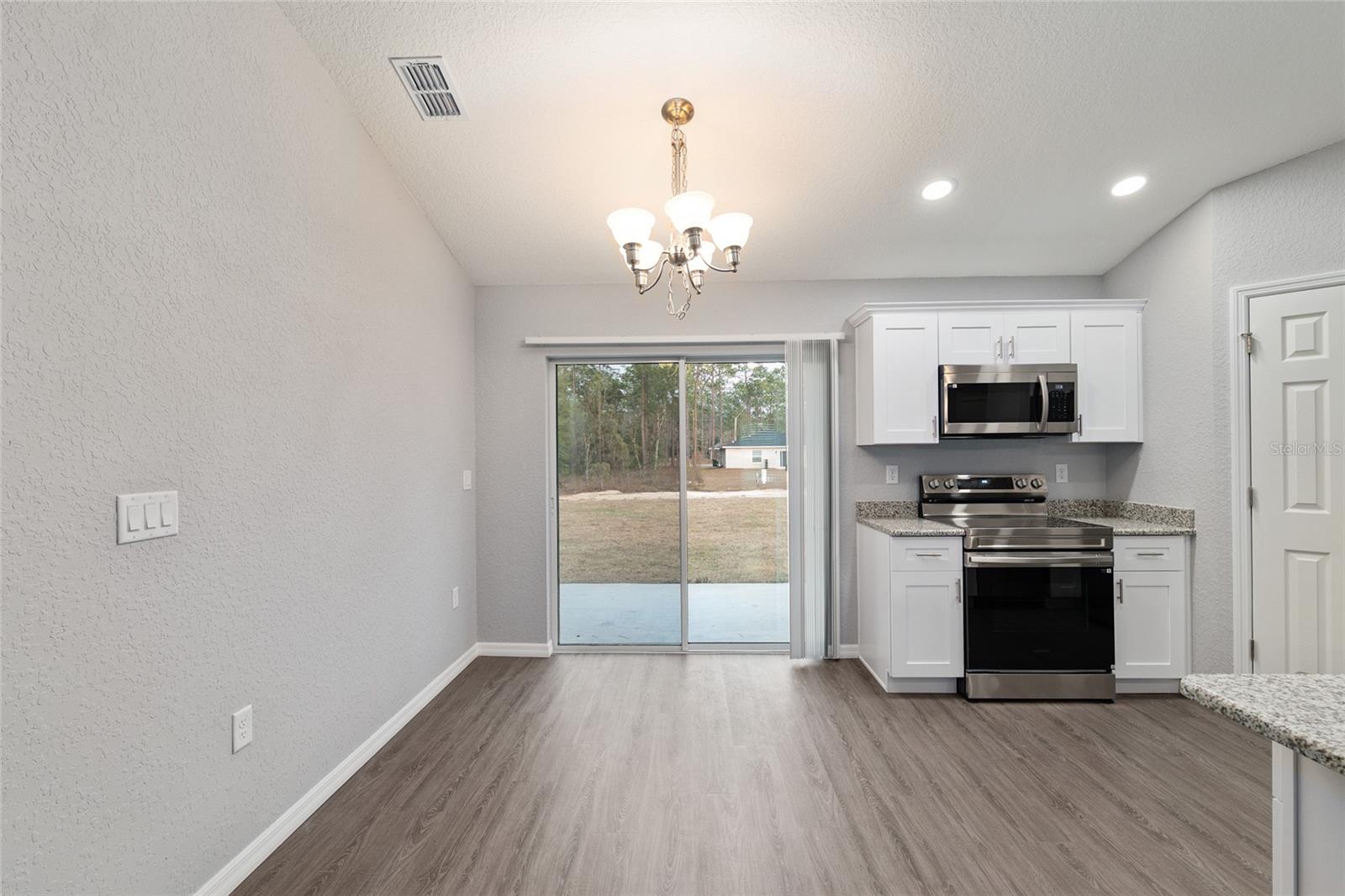 RAINBOW LAKES ESTATE - Residential