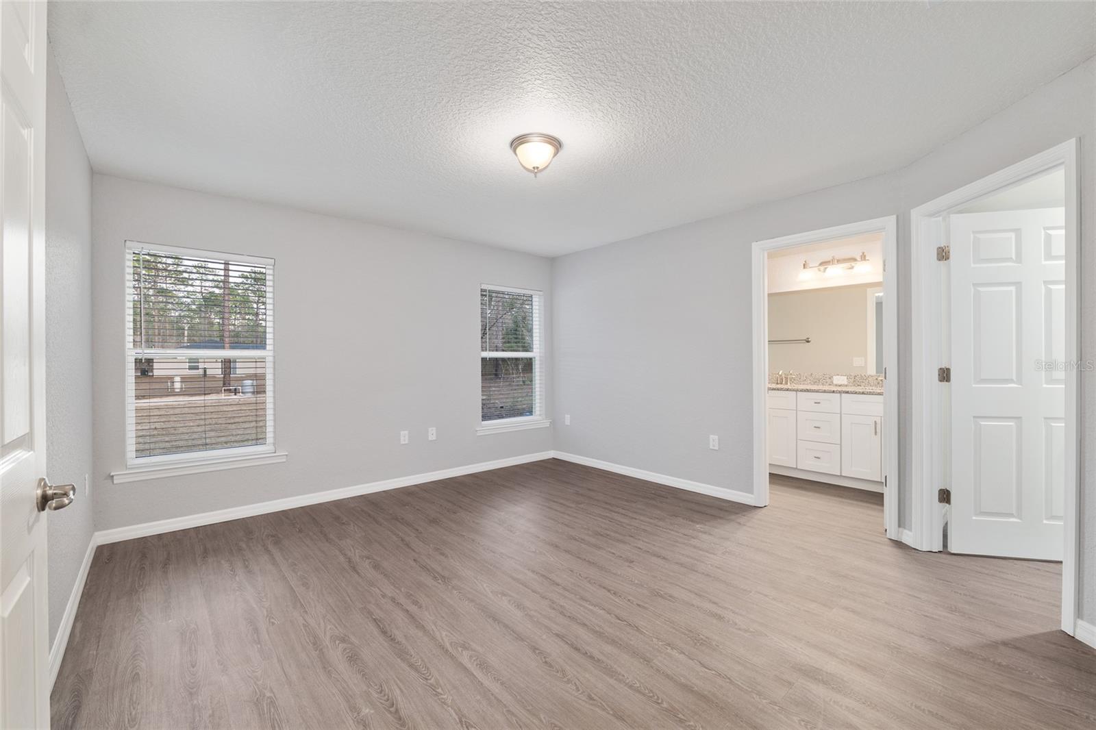 RAINBOW LAKES ESTATE - Residential