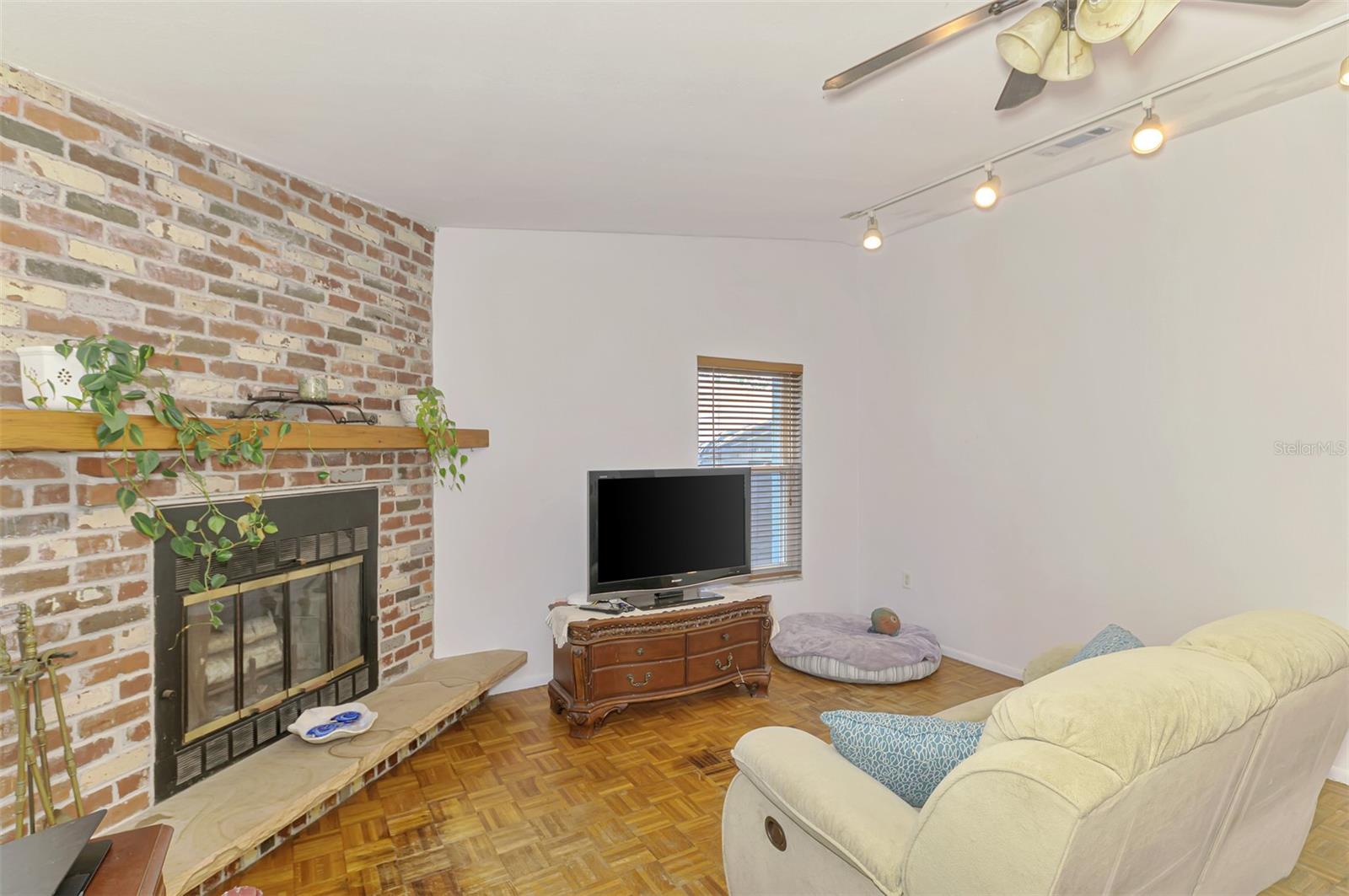 GREENWOOD HEIGHTS - Residential