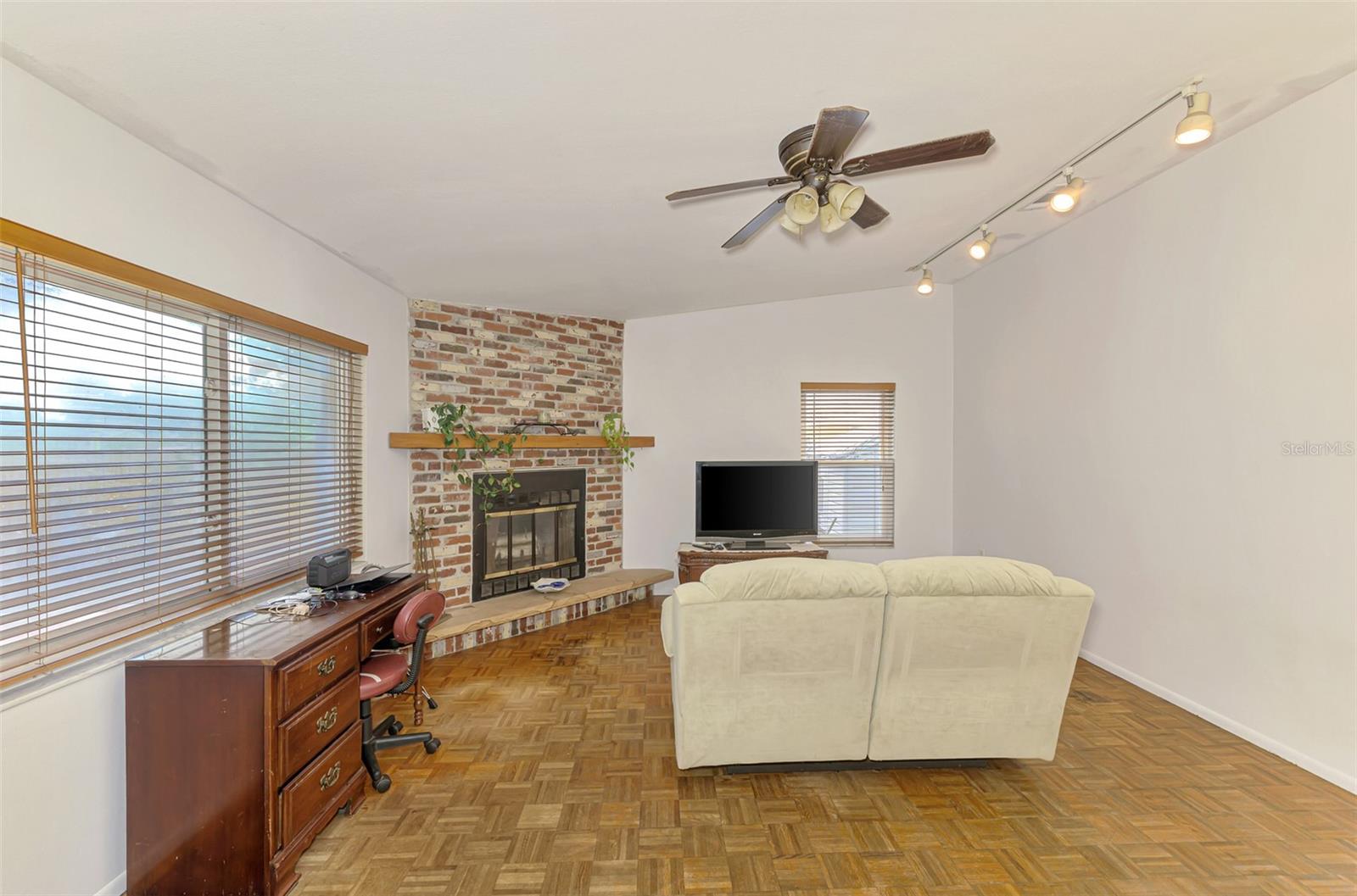 GREENWOOD HEIGHTS - Residential