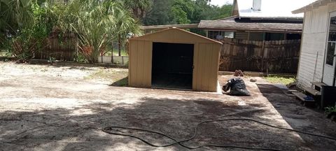 A home in PALATKA