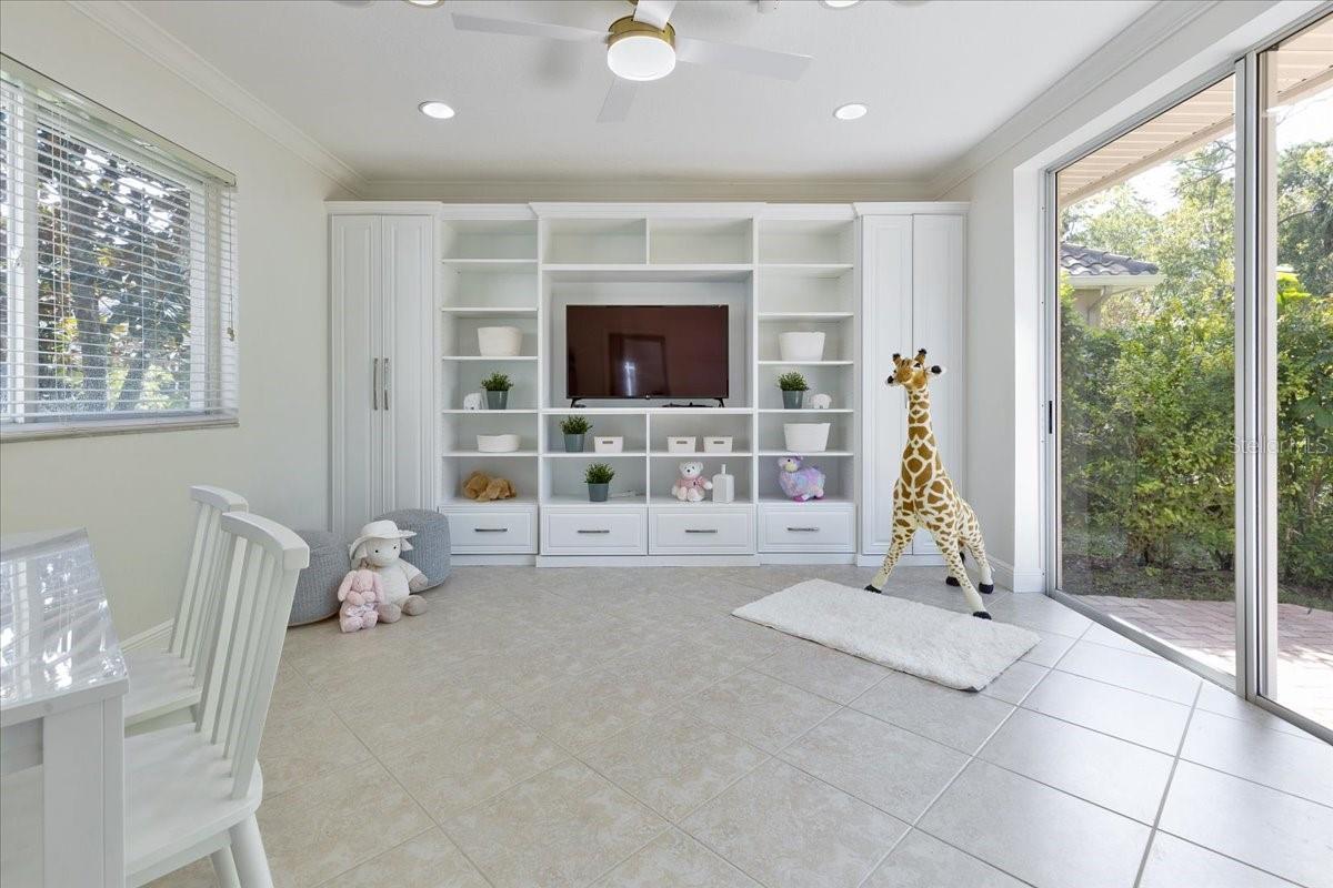 WESTCHASE - HARBOR LINKS - Residential