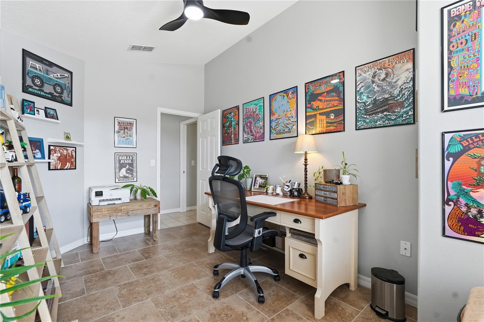 FAIRWAY OAKS - Residential