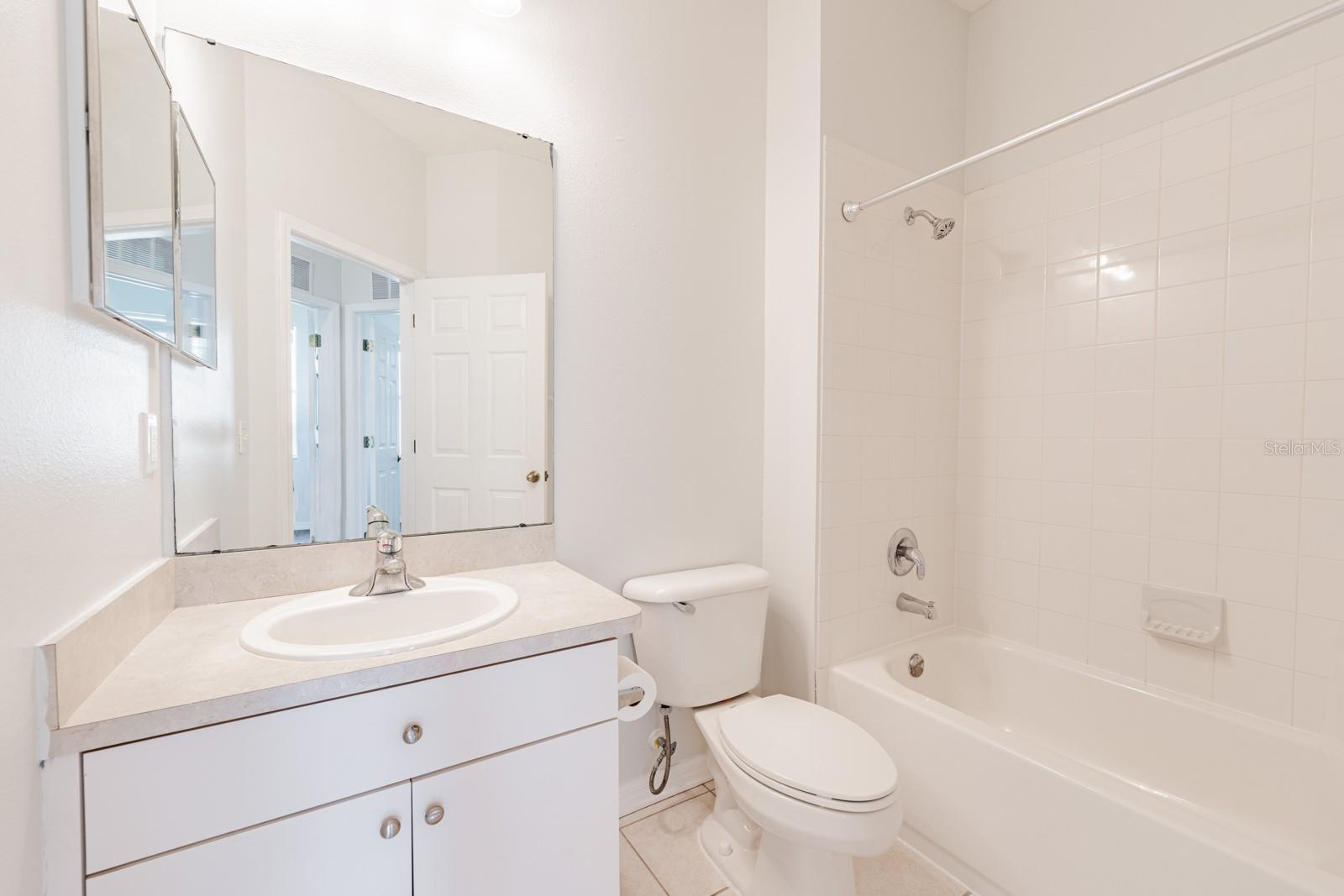 SUNCOAST MEADOWS INCREMENT 01 - Residential Lease