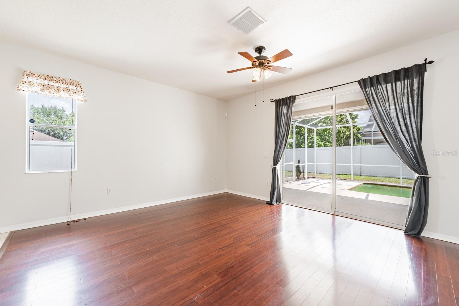 SUNCOAST MEADOWS INCREMENT 01 - Residential Lease