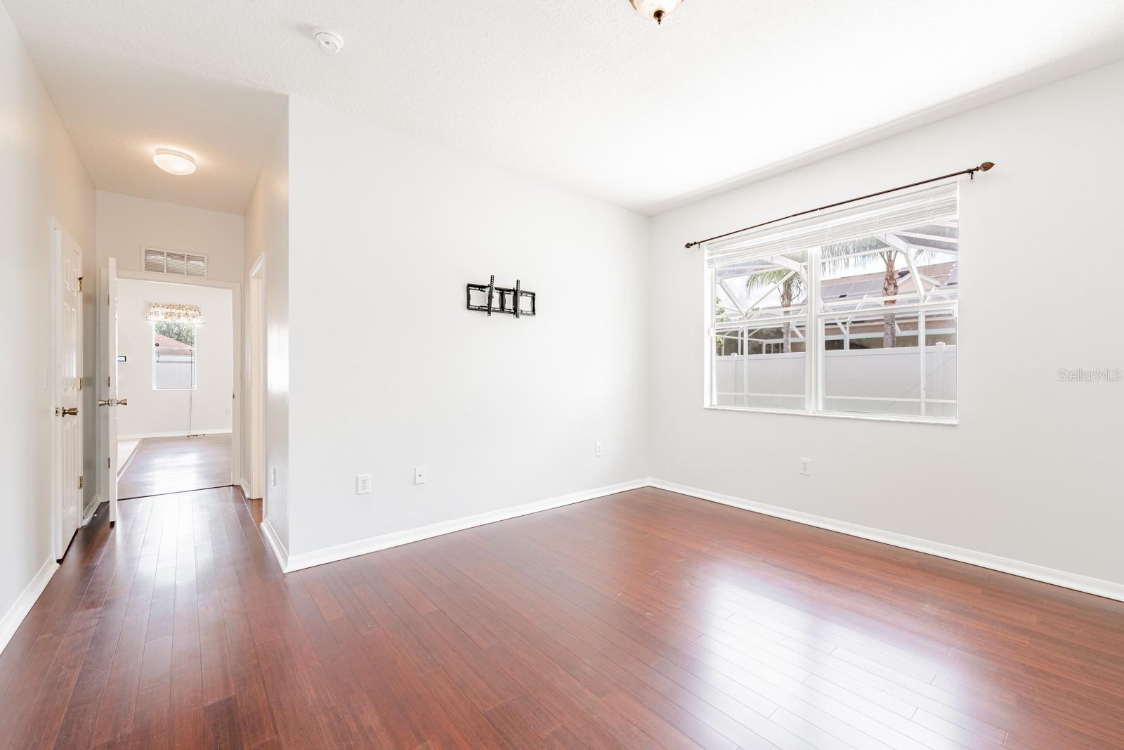 SUNCOAST MEADOWS INCREMENT 01 - Residential Lease