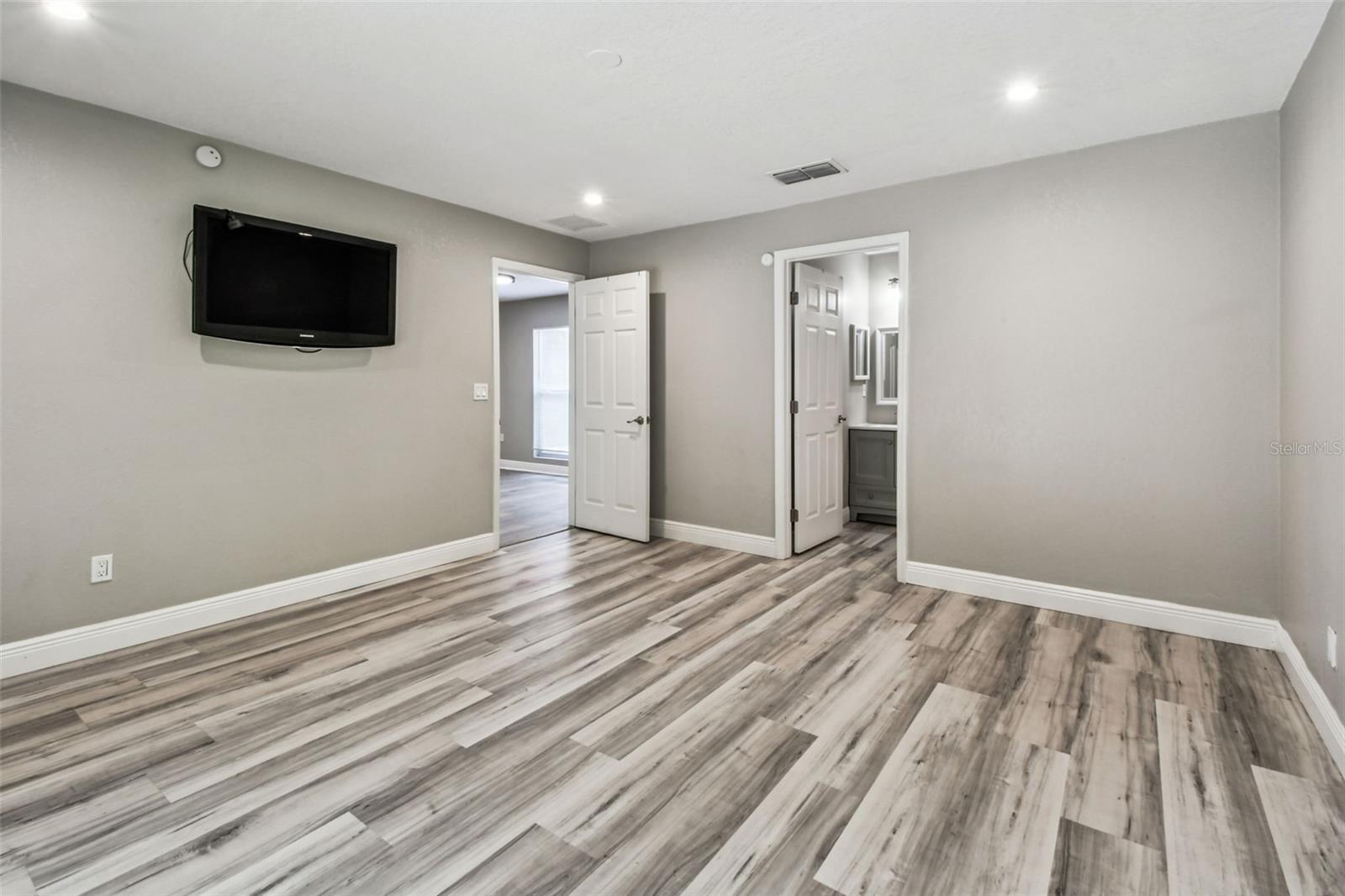 UNPLATTED - Residential Lease