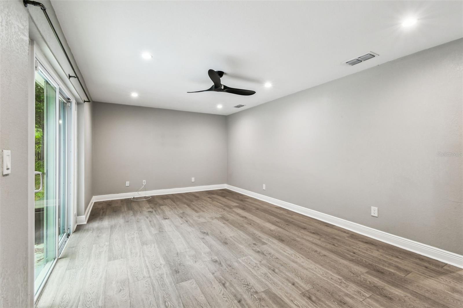 UNPLATTED - Residential Lease