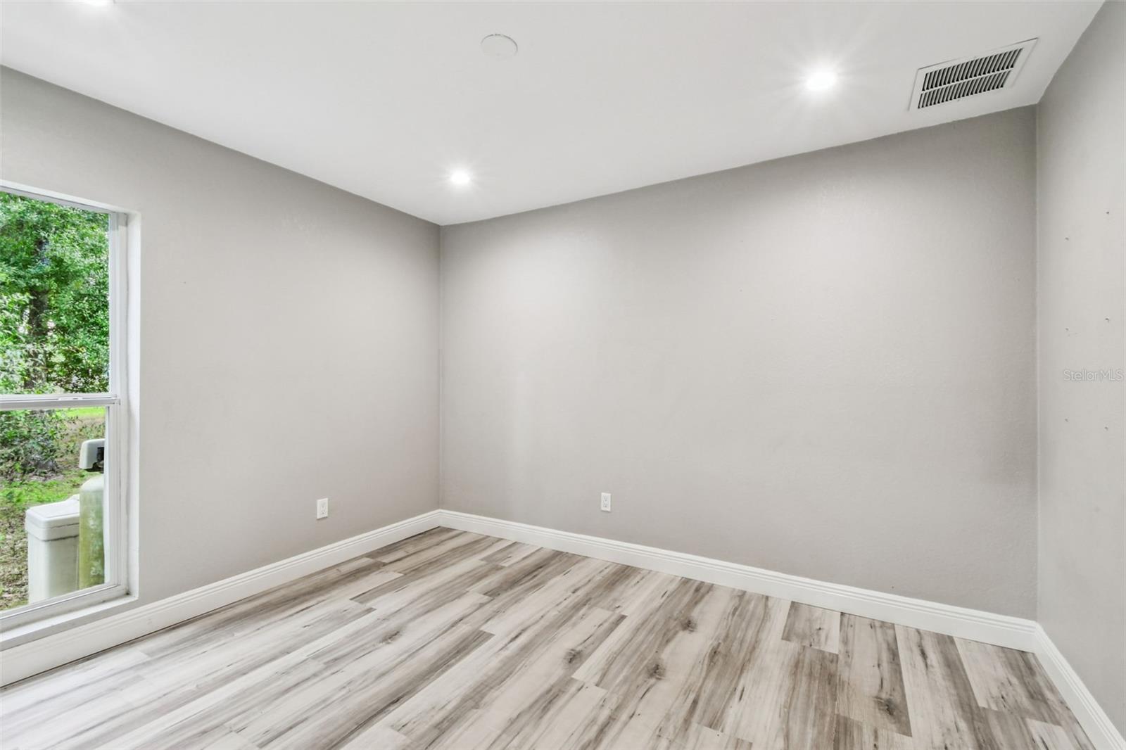 UNPLATTED - Residential Lease