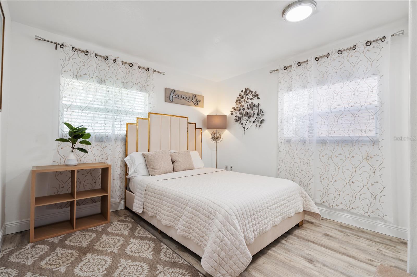 FLORIDA LAKE PARK PROP INC - Residential