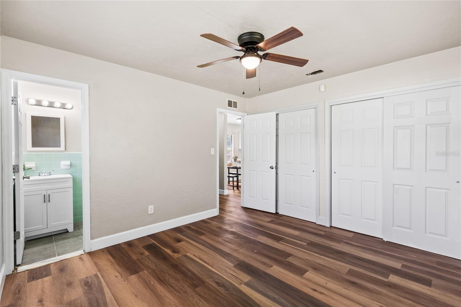 2208 NE 16TH TERRACE
