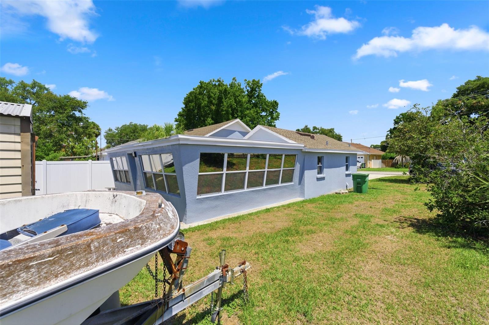 3144 W CORDELIA STREET