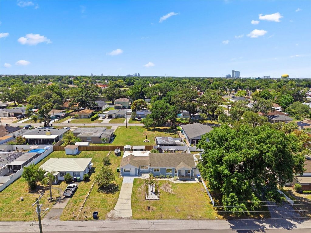 Photo of 3144 W Cordelia Street, Tampa, FL 33607 (MLS # TB8511395)