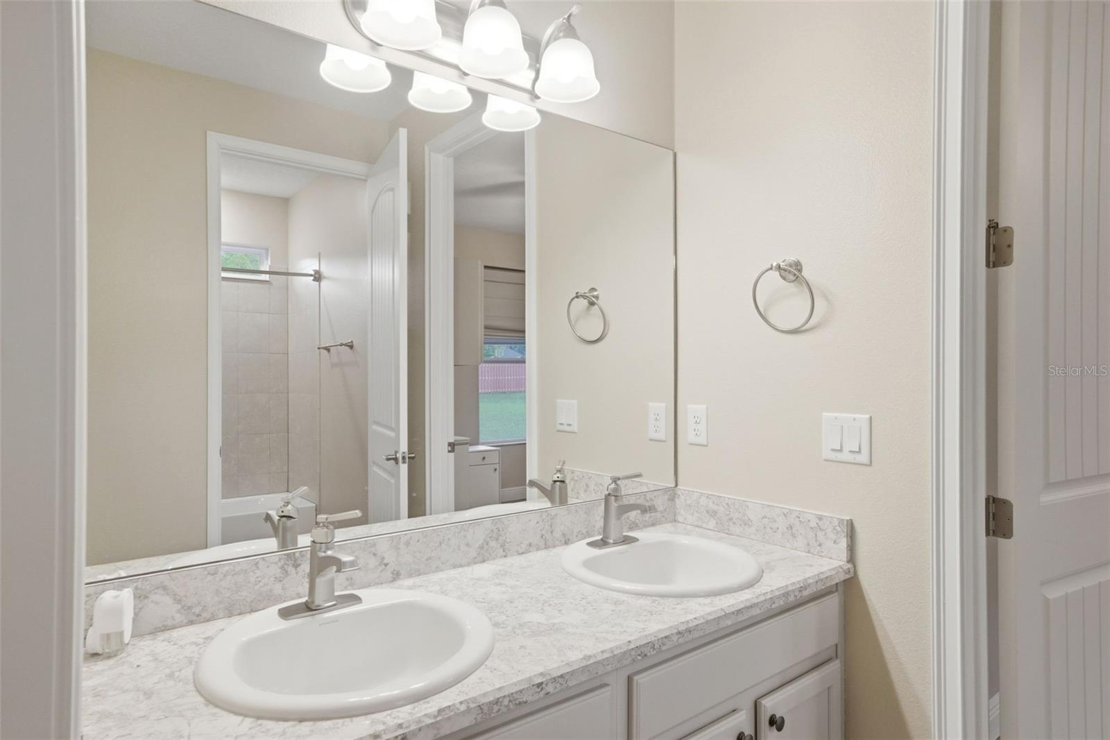 YELVINGTON DUPONT GRANT - Residential