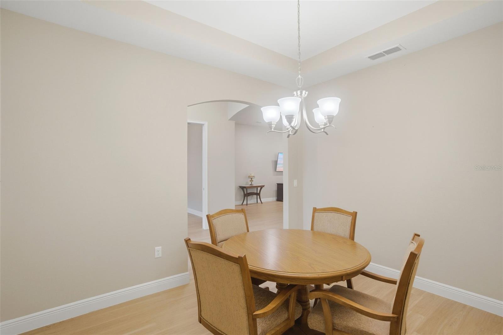 YELVINGTON DUPONT GRANT - Residential
