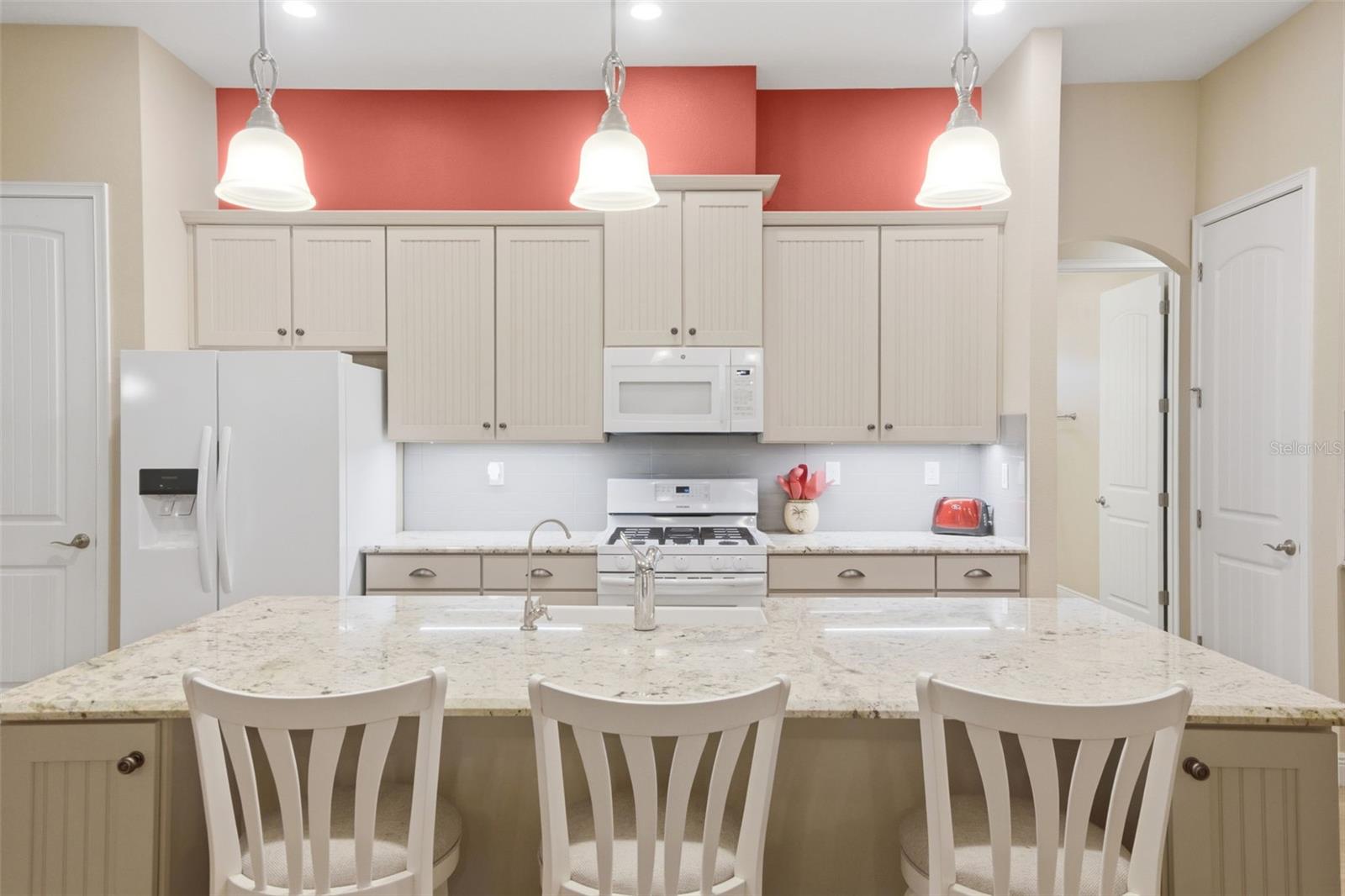 YELVINGTON DUPONT GRANT - Residential
