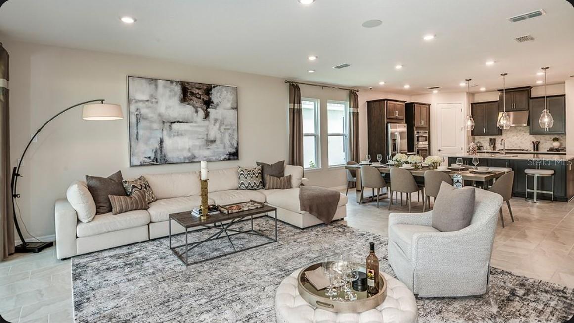 7068 FOXBORO WAY, NOKOMIS, FL, 34275 2 7068 FOXBORO WAY