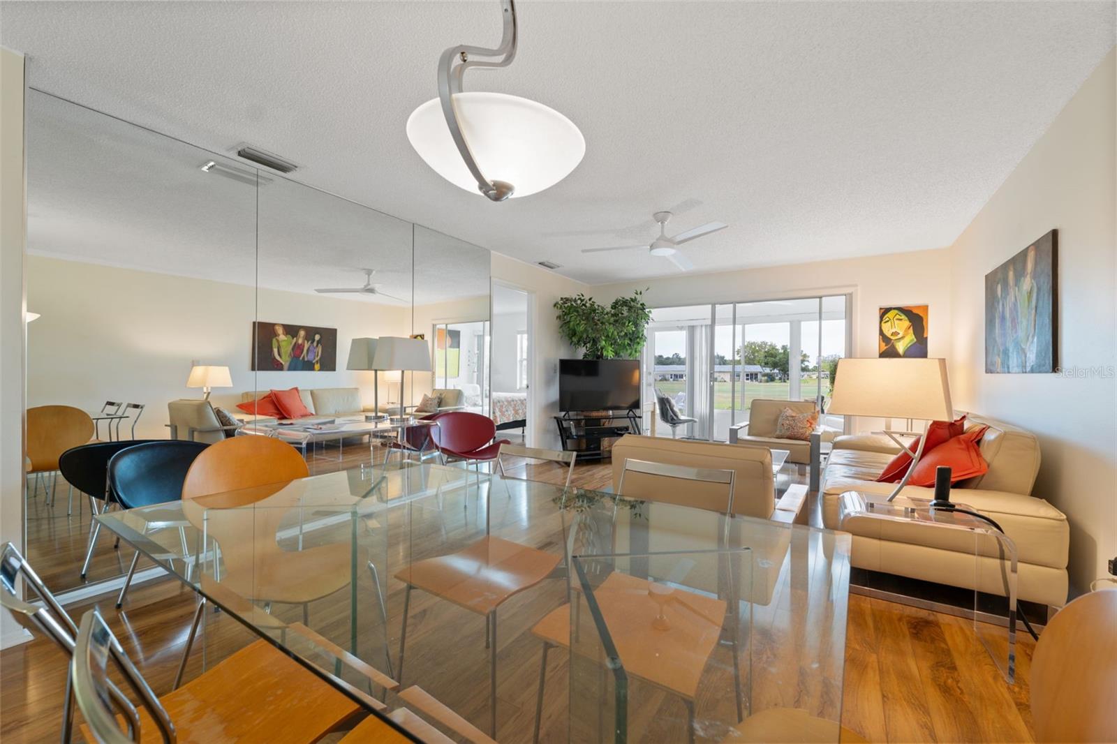 07 SPGS VILLAS CONDO - Residential