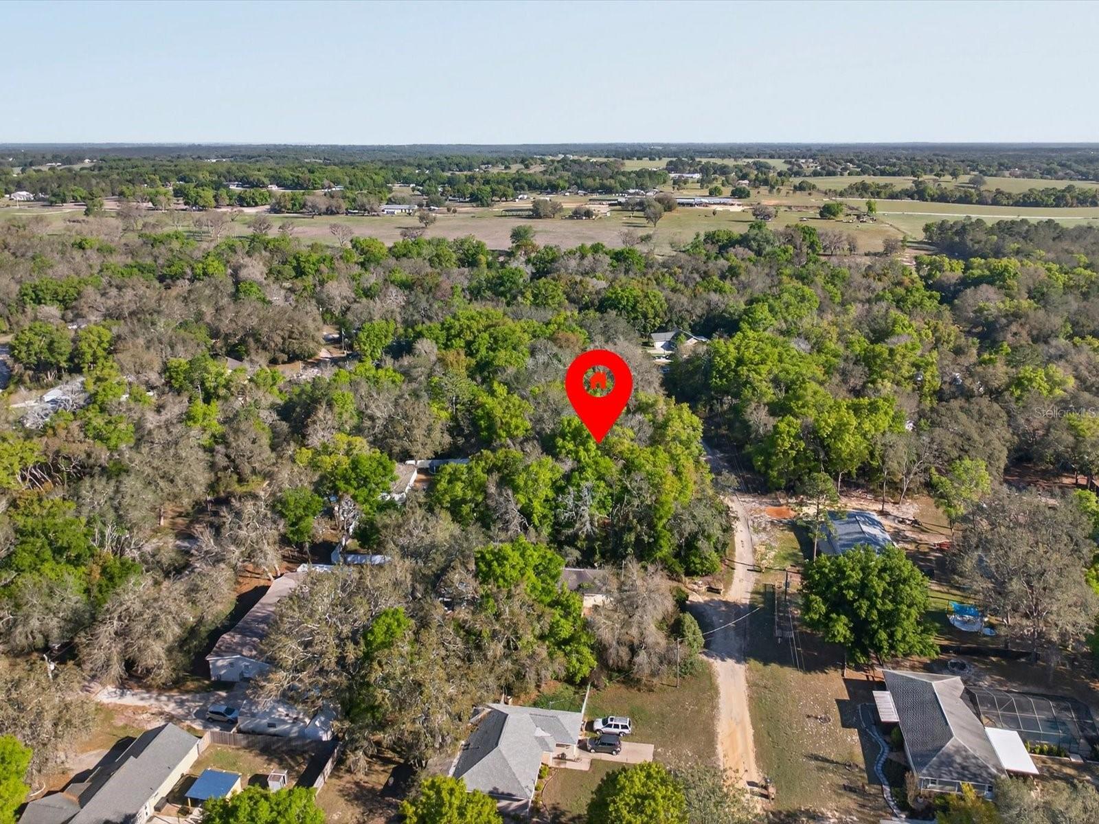 CARLTON VILLAGE - Land