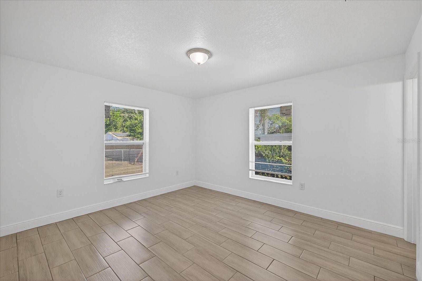 BEACON SQUARE - Residential