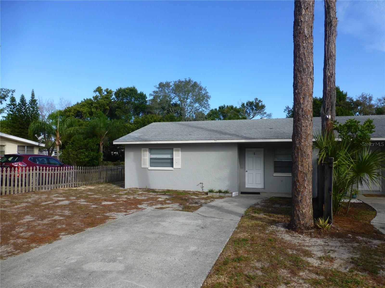 Welcome to 197 Highland Rd #B — a charming and pet-friendly 2-bedroom, 1-bath home in one of Tarpon Springs’ most desirable neighborhoods. This well-maintained property offers the perfect balance of comfort, convenience, and Florida lifestyle living.
Step inside to a bright, inviting interior filled with natural light. The open layout features a cozy living area, a fully equipped kitchen with modern appliances, and two comfortable bedrooms that provide a peaceful retreat at the end of the day.
Out back, enjoy a spacious fenced yard — ideal for pets, entertaining, or simply relaxing outdoors. Whether you’re hosting friends or enjoying a quiet evening under the stars, this home has the space to fit your lifestyle.
Conveniently located just minutes from beautiful Gulf beaches, local shops, restaurants, and parks, you’ll love the easy access to everything Tarpon Springs has in store.