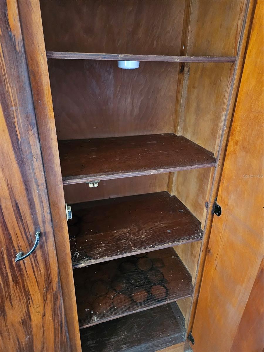 SUNSET ACRES - Residential Income