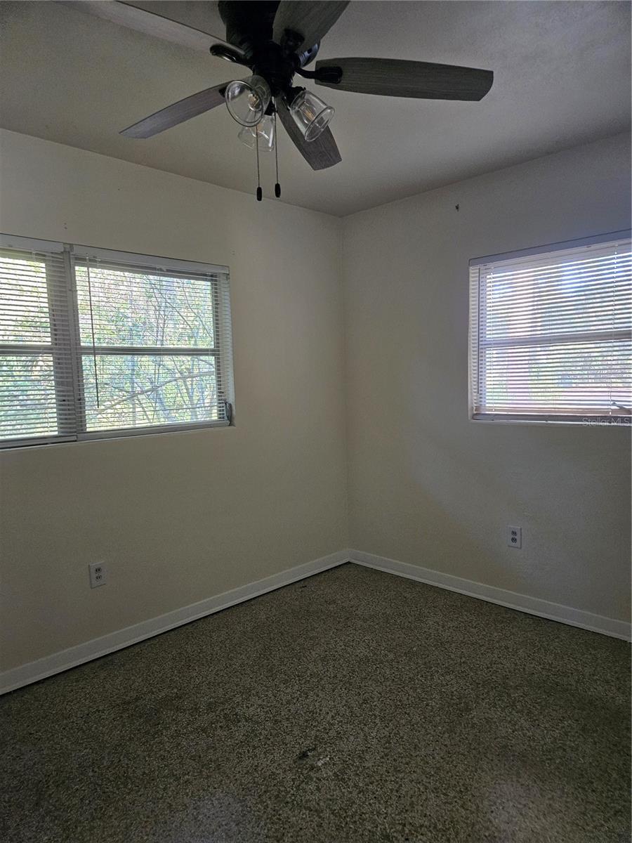 SUNSET ACRES - Residential Income