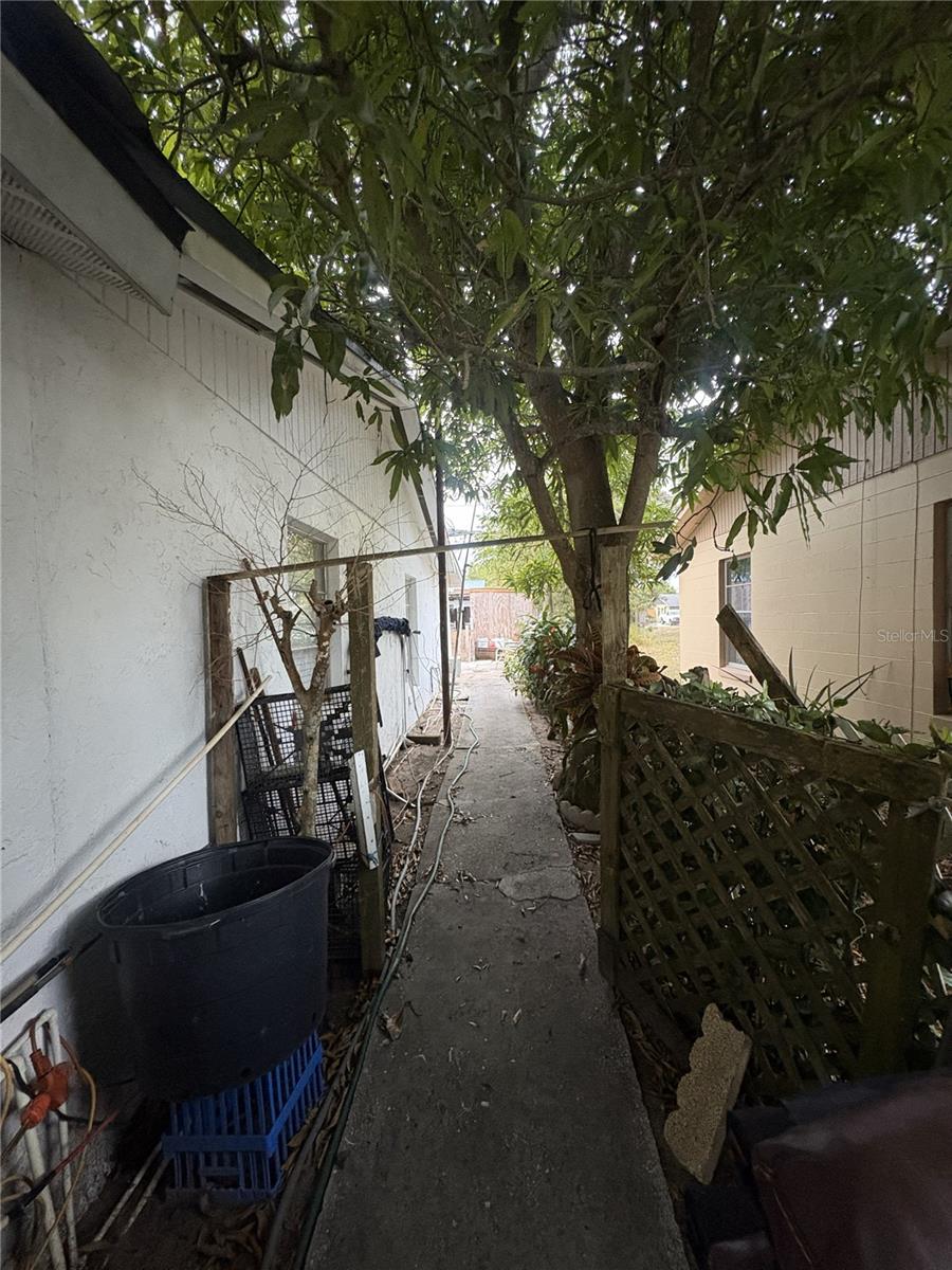 TULANE SUB - Residential