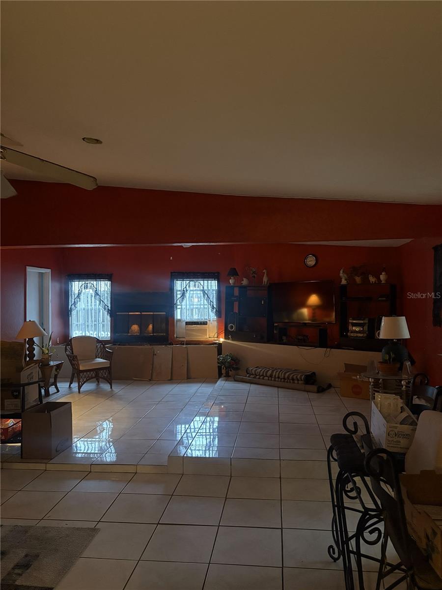 TULANE SUB - Residential