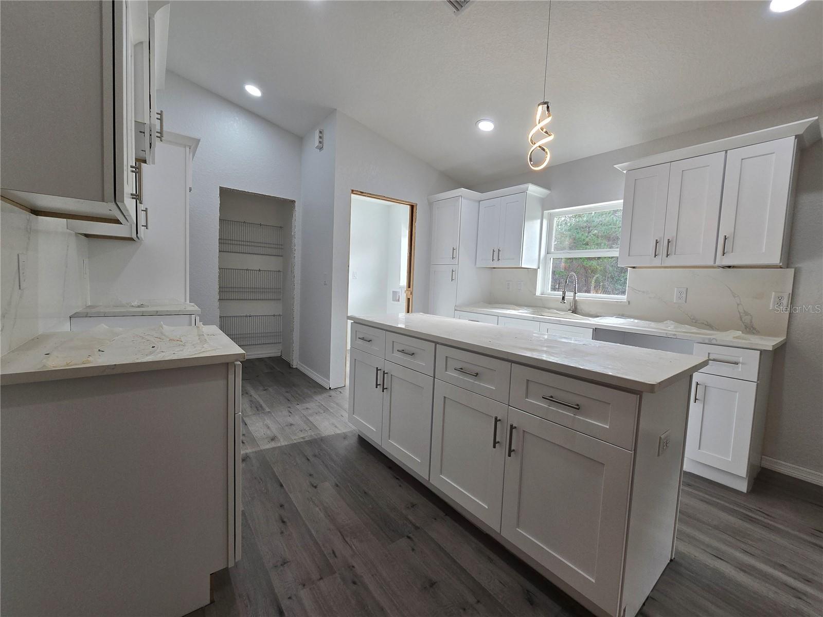 SILVER SPGS SHORES UN 44 - Residential