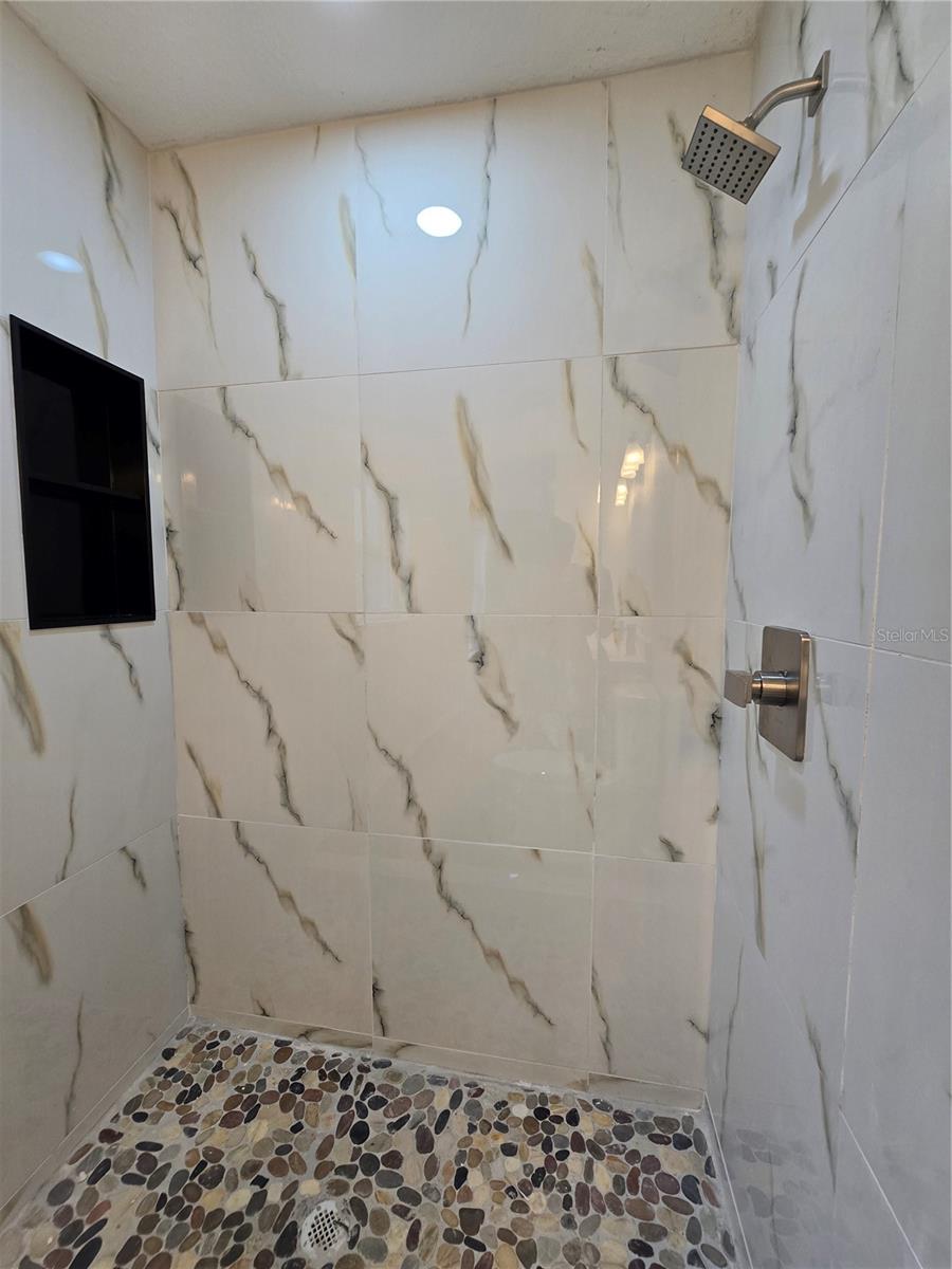 SILVER SPGS SHORES UN 44 - Residential