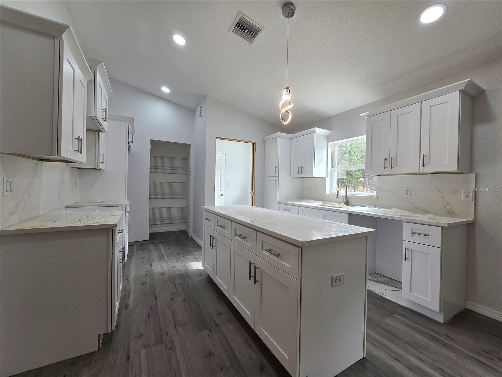 SILVER SPGS SHORES UN 44 - Residential