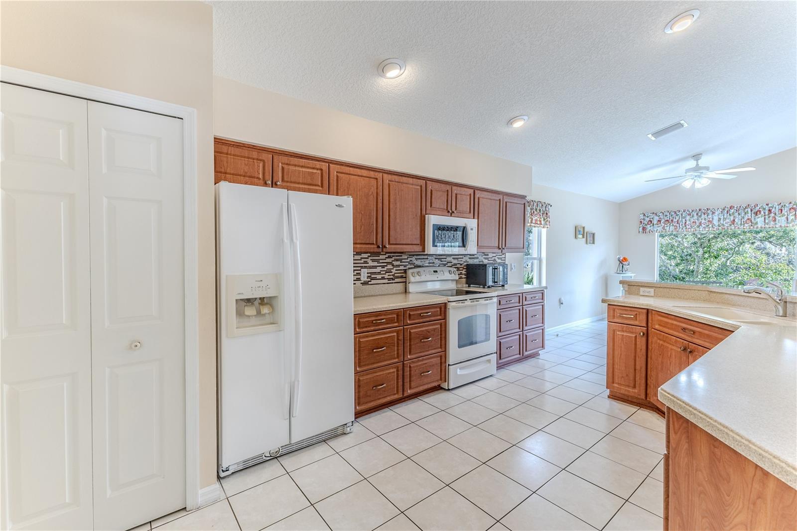 BEACON WOODS EAST VILLAGES - Residential