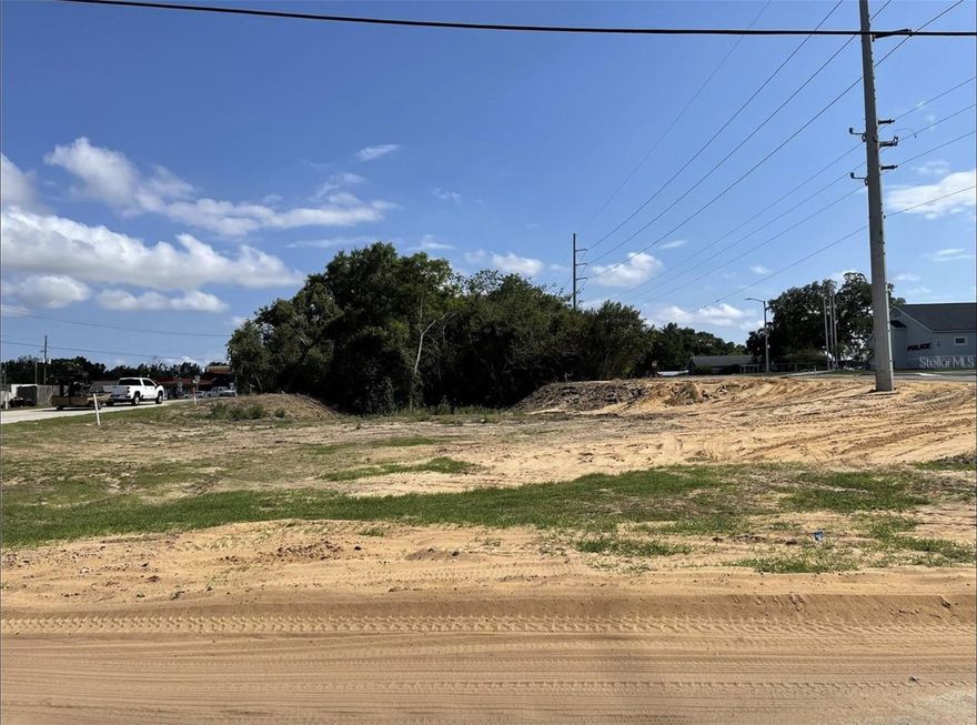 Fantastic Commercial Corner Lot with Hwy 17 Frontage. Property is located directly next to the Lake Hamilton Police Dept and Town Hall. Survey and Due Diligence report are attached. Land has been cleared and ready to build your new business venture. Property is ideal for an Office Building, Coffee Shop, Fast Food Restaurant, or anything else you might have in mind. Don't wait to start your new adventure!